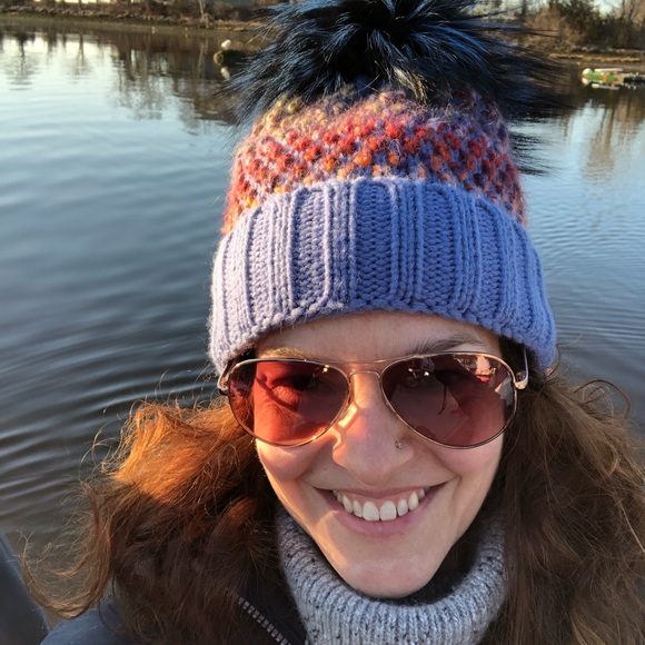 Meet your Posher, Meredith - Picture 2 of 2